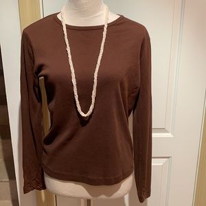 JONES NEW YORK SPORT. Brown knit pullover top. Long sleeves. Round neck.